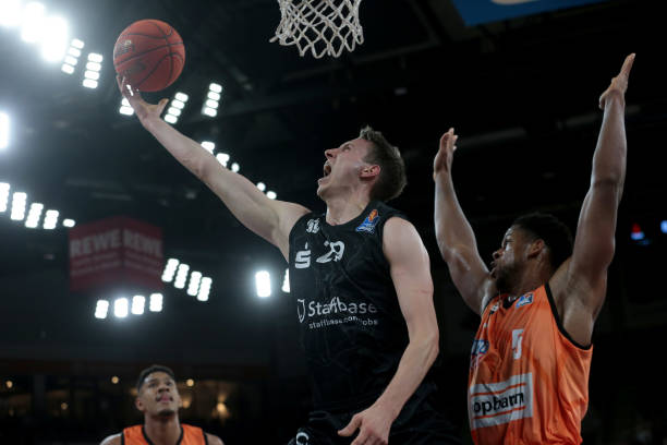 场失利的重 场失利的重