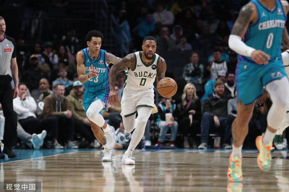 球迷们对他 球迷们对他